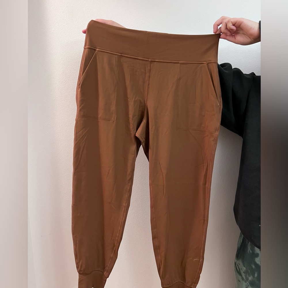 LULULEMON JOGGERS